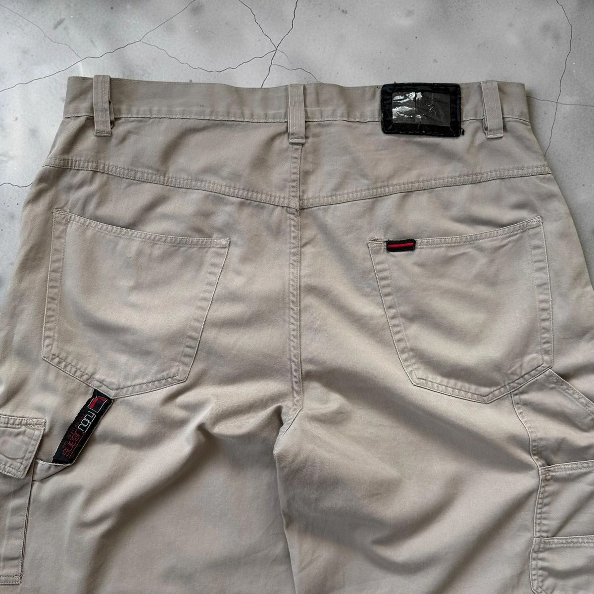 Vintage Fubu baggy cargo shorts — 2
