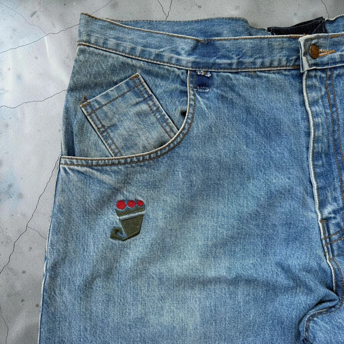 Vintage Jnco baggy jorts / denim shorts — 3