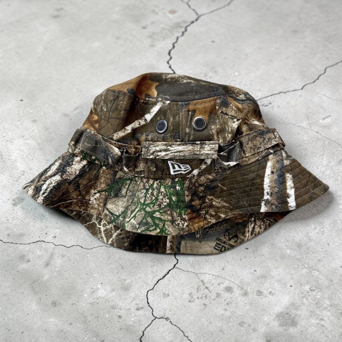 New Era x Real Tree bucket hat / fishing hat