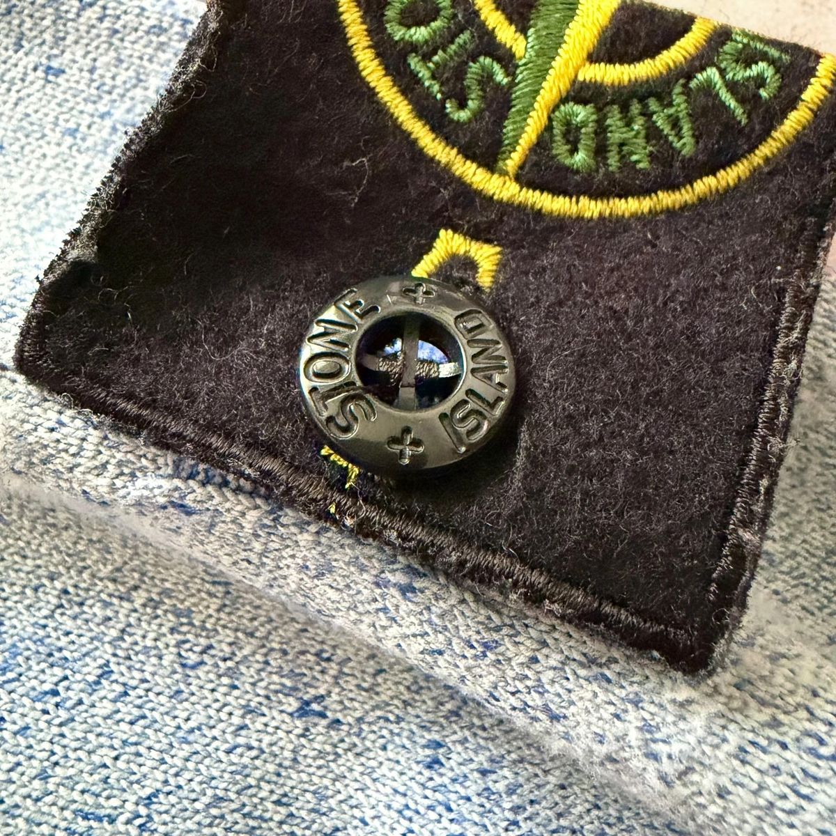 Spring / Summer 2019 Stone Island knitted light blue wool sweater — 6