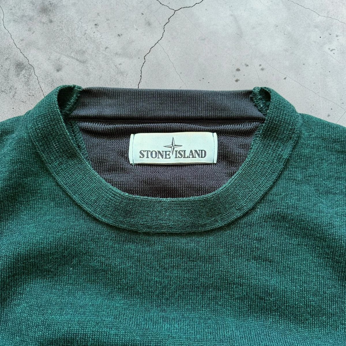 Autumn / Winter 2015 Stone Island 100% wool green sweater — 2