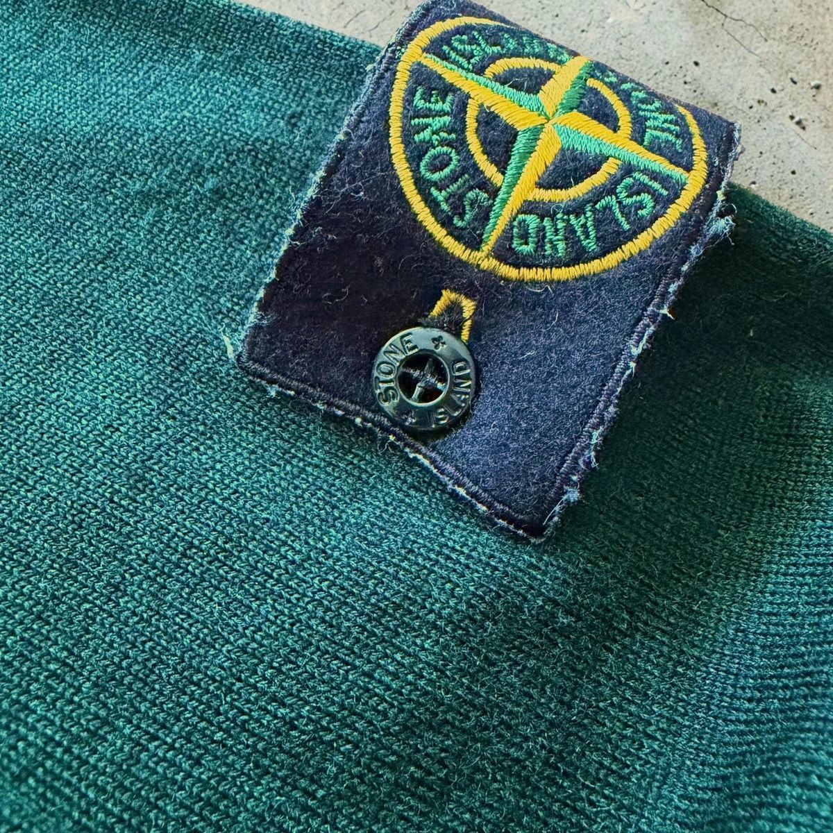 Autumn / Winter 2015 Stone Island 100% wool green sweater — 3
