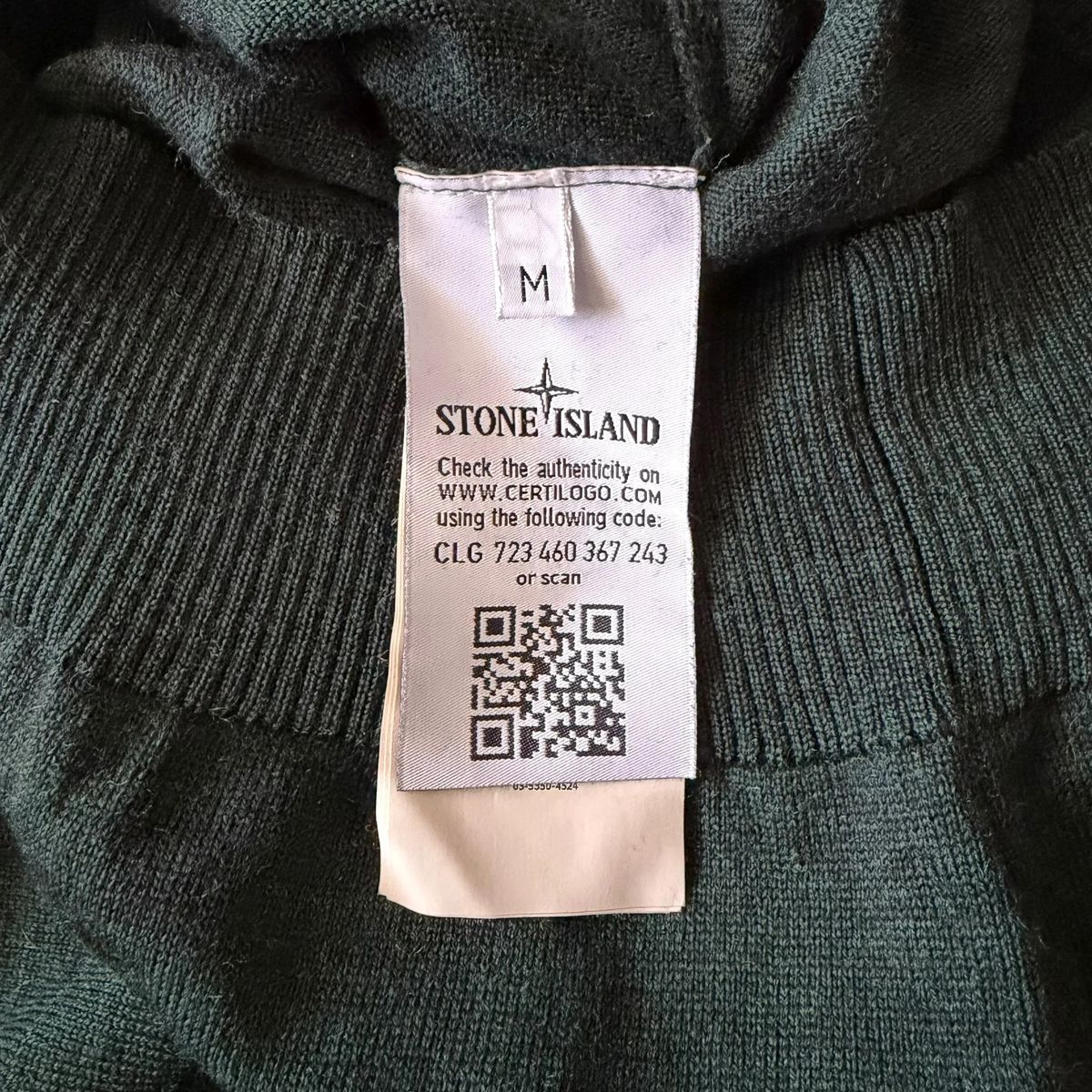 Autumn / Winter 2015 Stone Island 100% wool green sweater — 4
