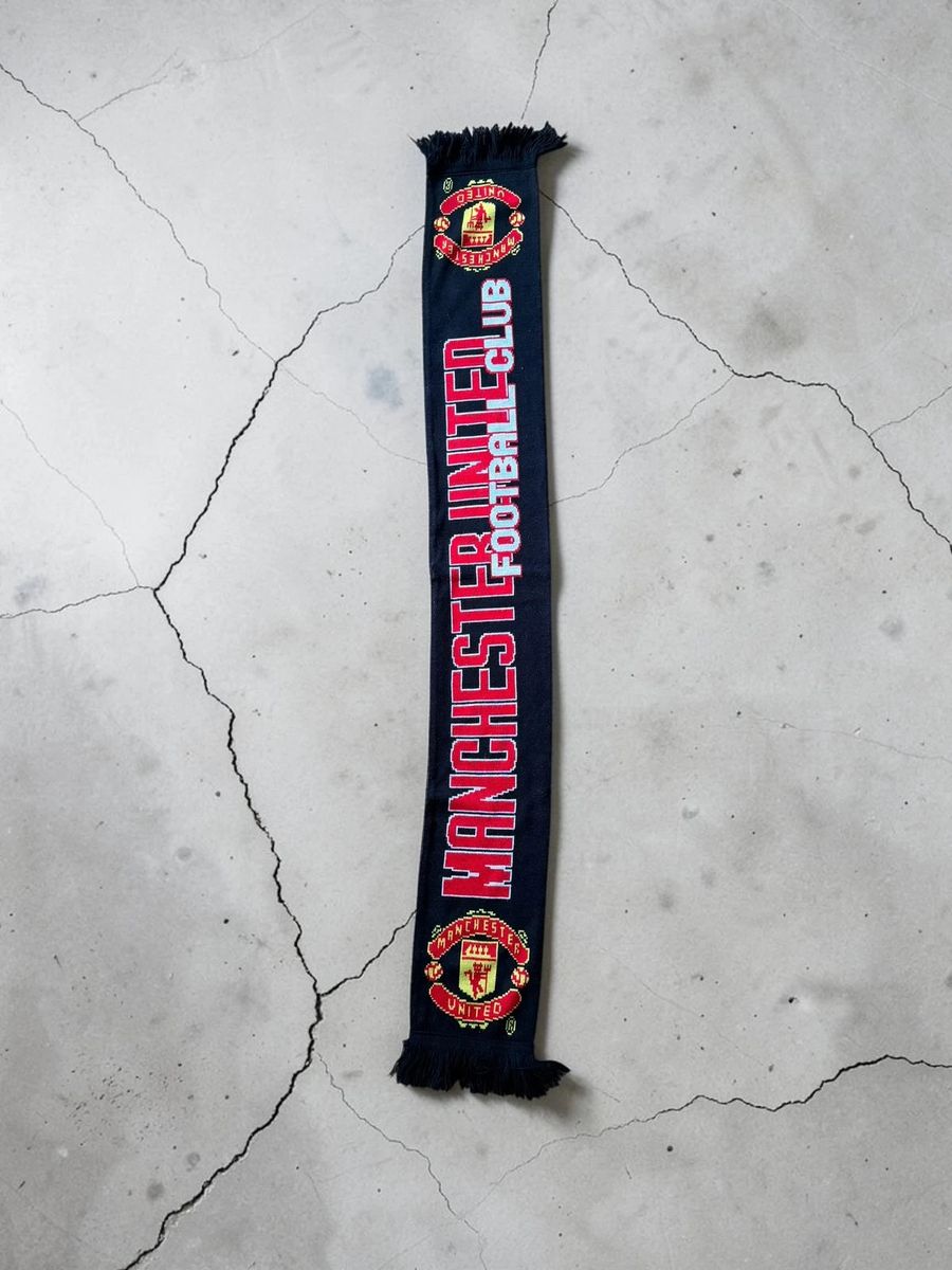 Vintage Manchester United FC official scarf — 2