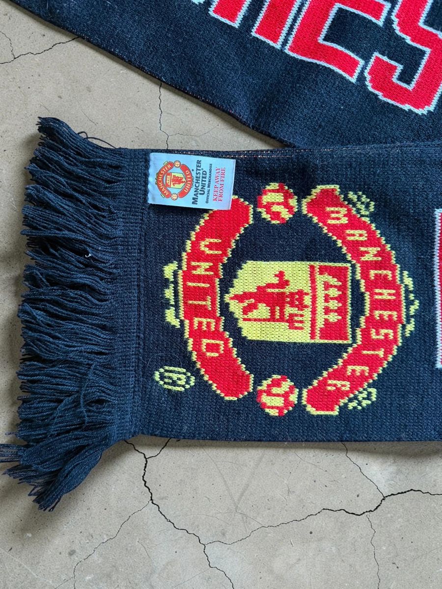 Vintage Manchester United FC official scarf — 3