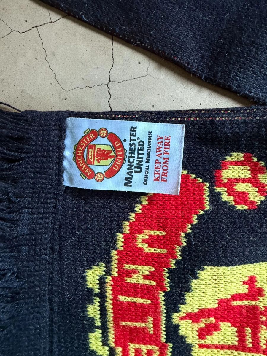 Vintage Manchester United FC official scarf — 4