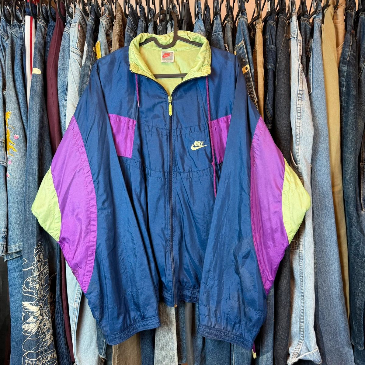 Vintage 90s Nike windbreaker