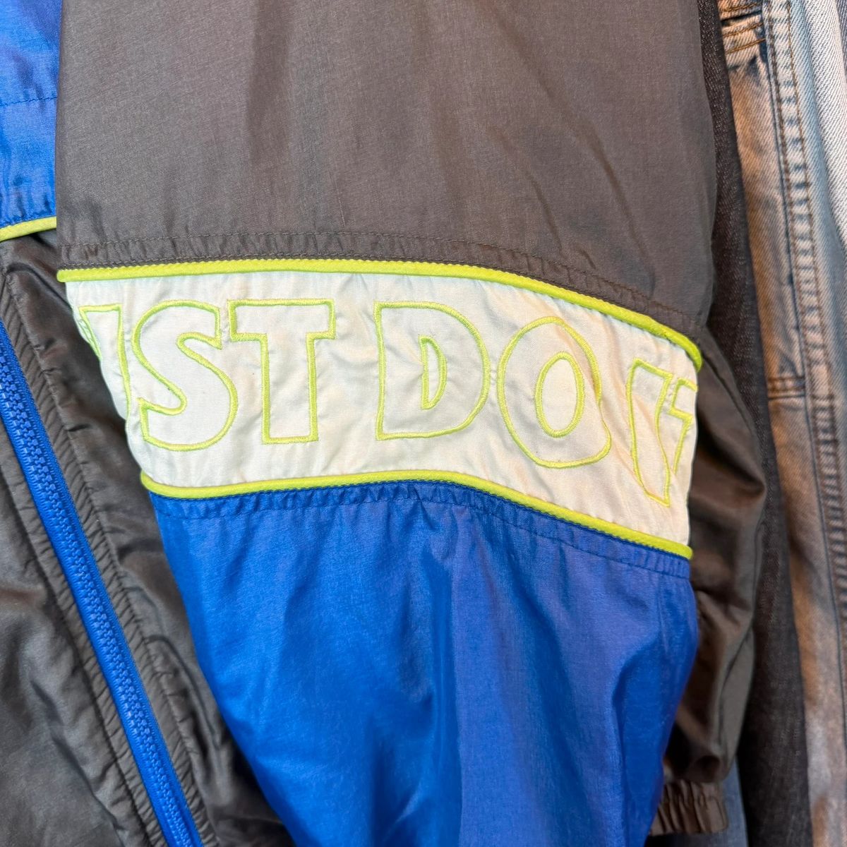 Vintage 90s Nike windbreaker — 4