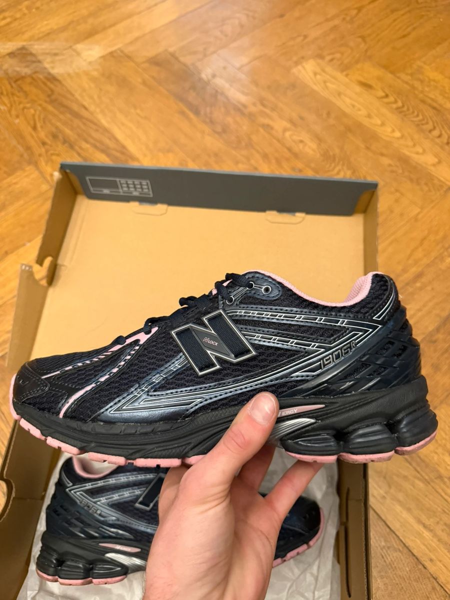 New Balance 1906 black / pink sneakers — 3
