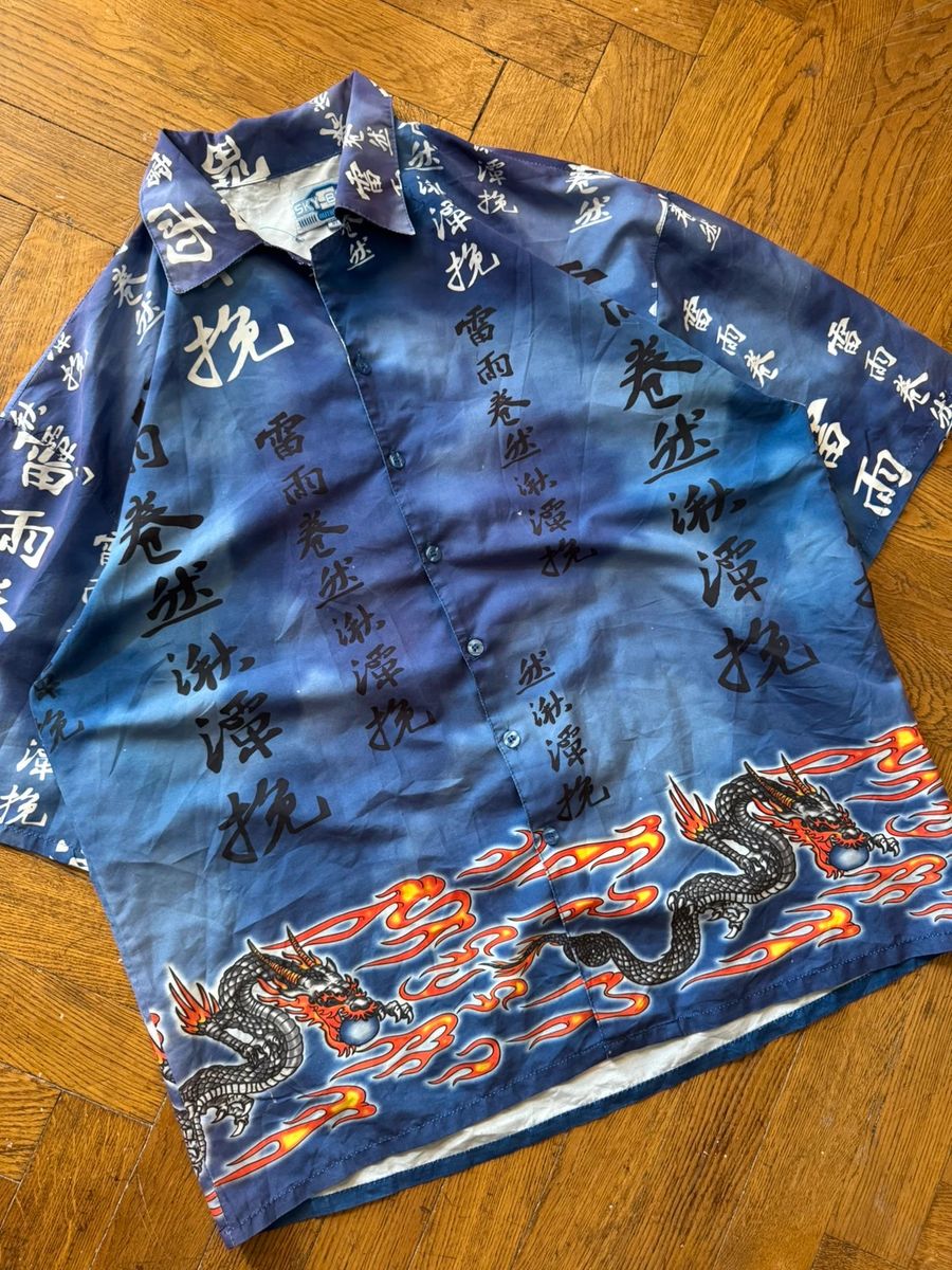 Y2k printed dragon shirt — 2
